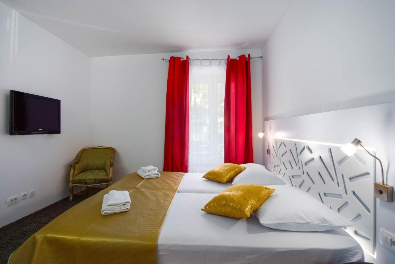 Villa Sveti Kriz Трогир Екстериор снимка