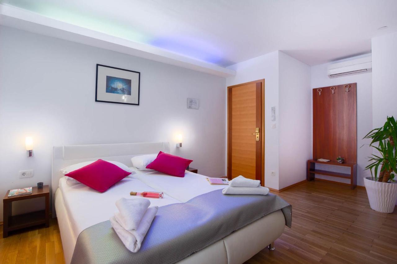 Villa Sveti Kriz Трогир Екстериор снимка