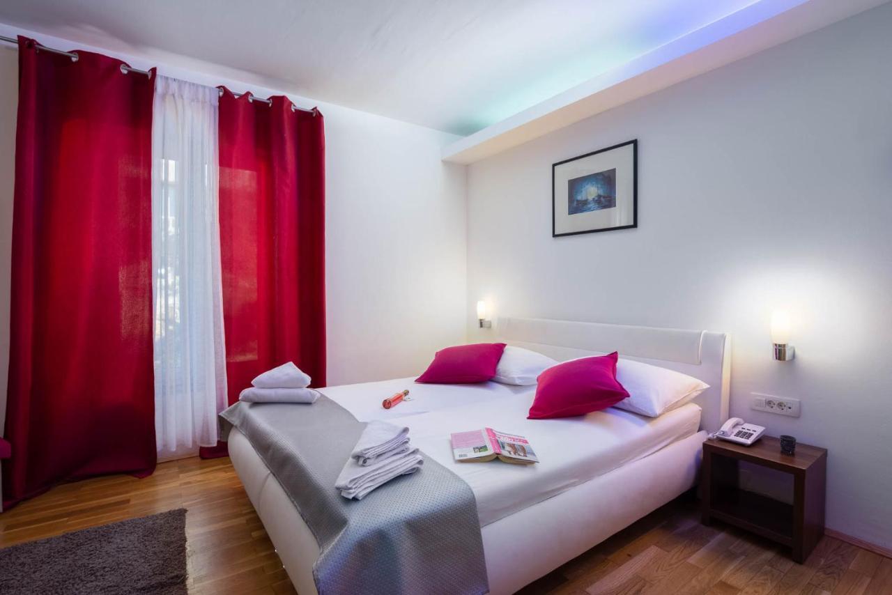 Villa Sveti Kriz Трогир Екстериор снимка