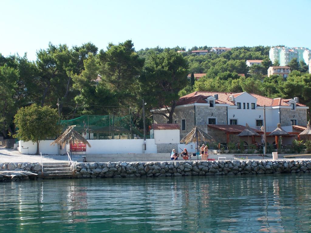 Villa Sveti Kriz Трогир Екстериор снимка