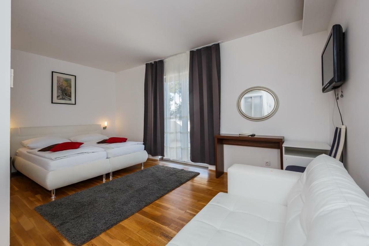 Villa Sveti Kriz Трогир Екстериор снимка